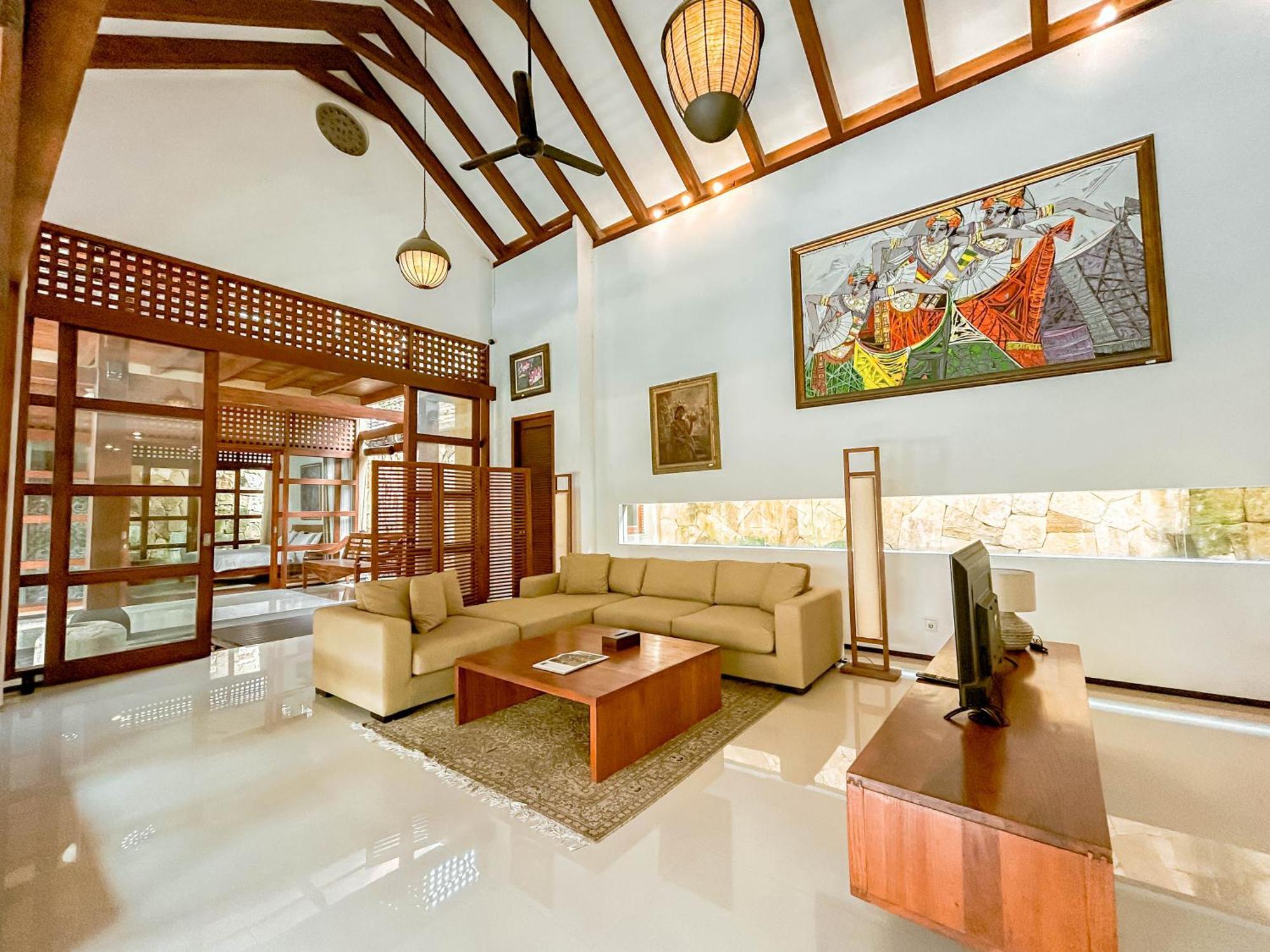 Villa Uma Pertiwi By Nakula Seminyak (Bali)